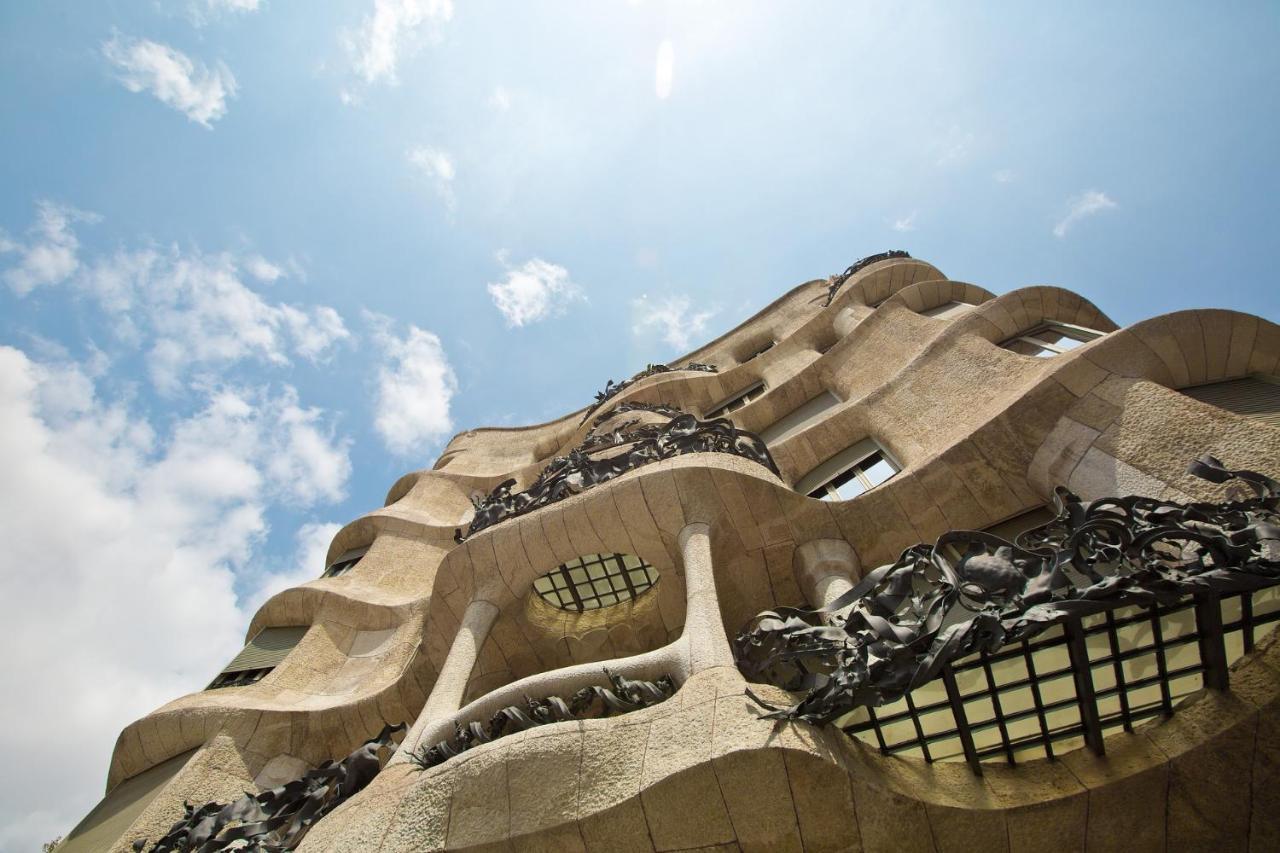Muntanya - Apartments In Sagrada Familia Barcelona Bagian luar foto