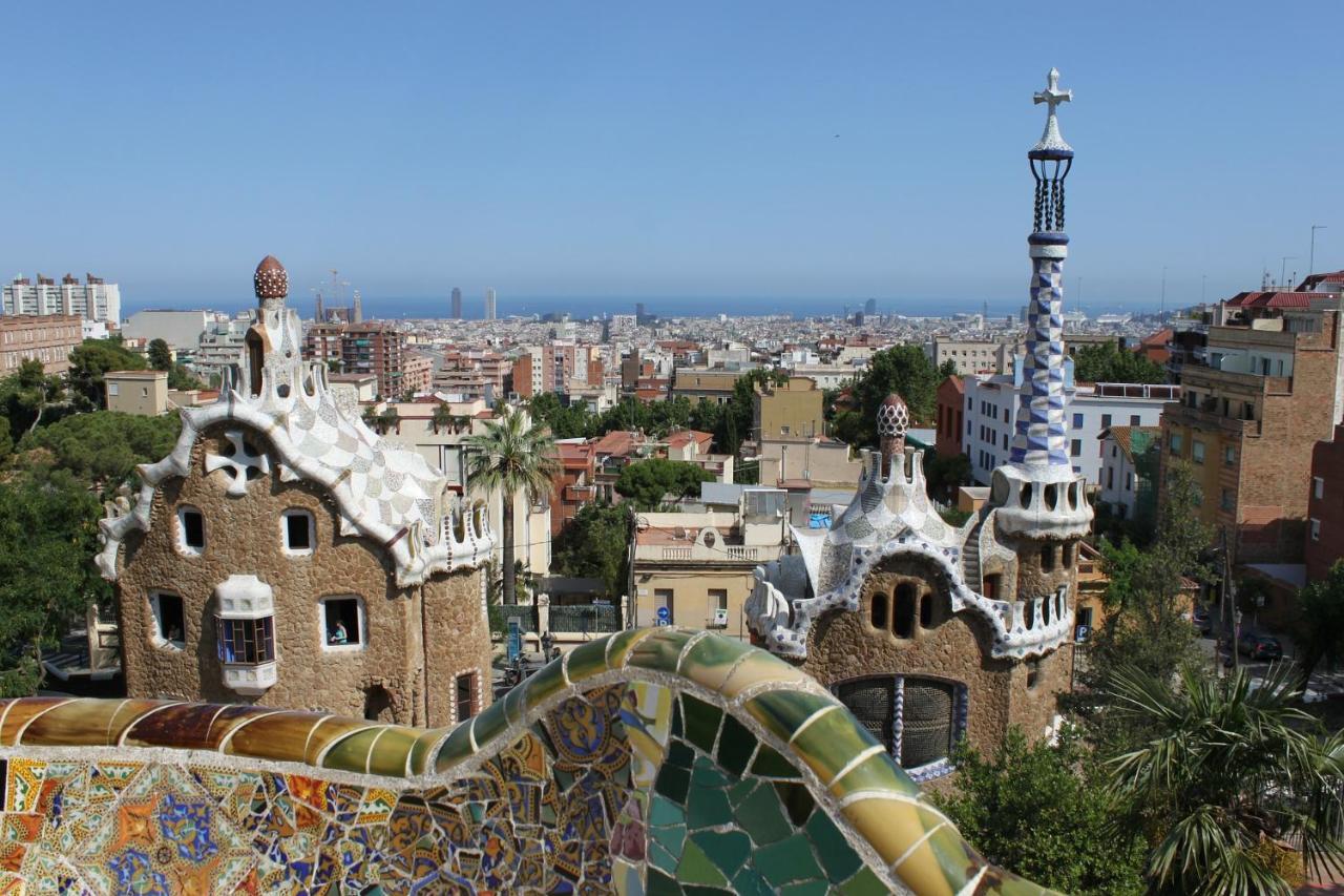 Muntanya - Apartments In Sagrada Familia Barcelona Bagian luar foto