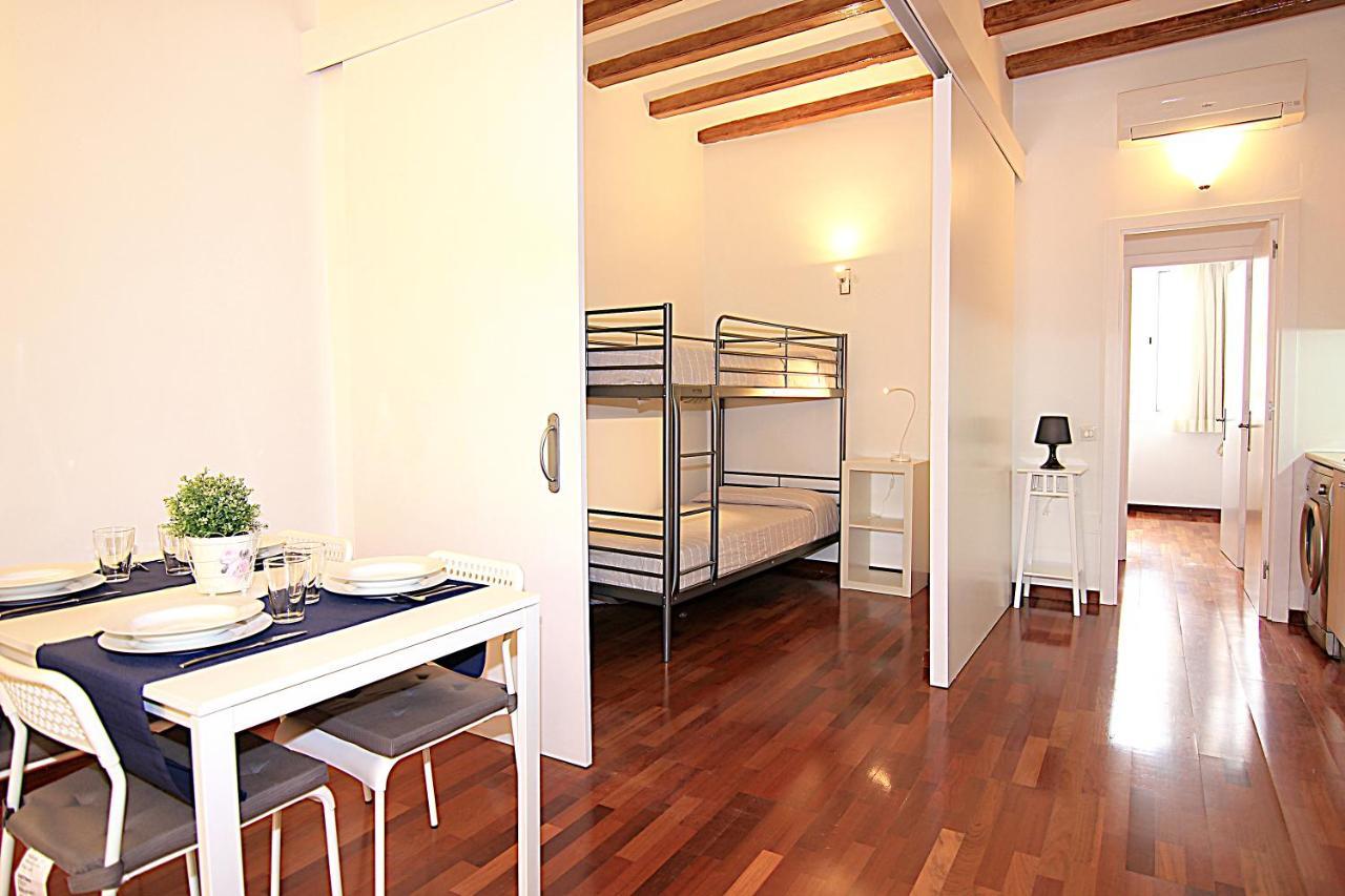 Muntanya - Apartments In Sagrada Familia Barcelona Bagian luar foto