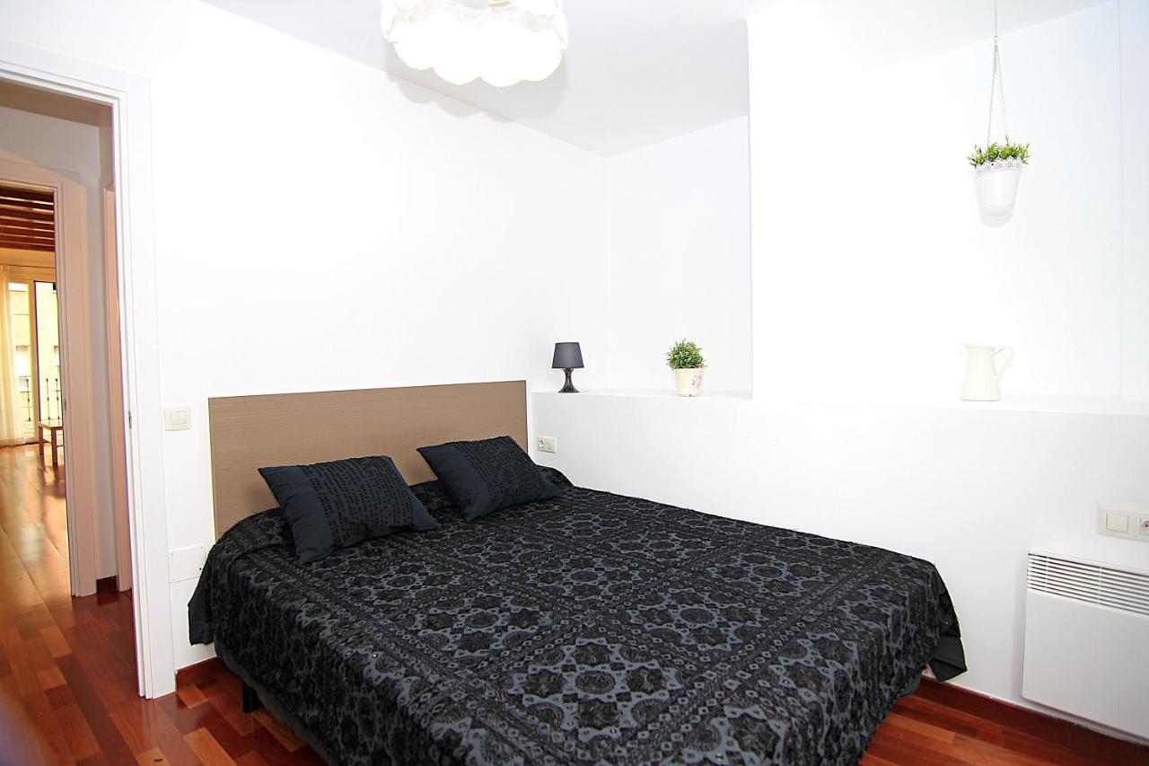 Muntanya - Apartments In Sagrada Familia Barcelona Bagian luar foto