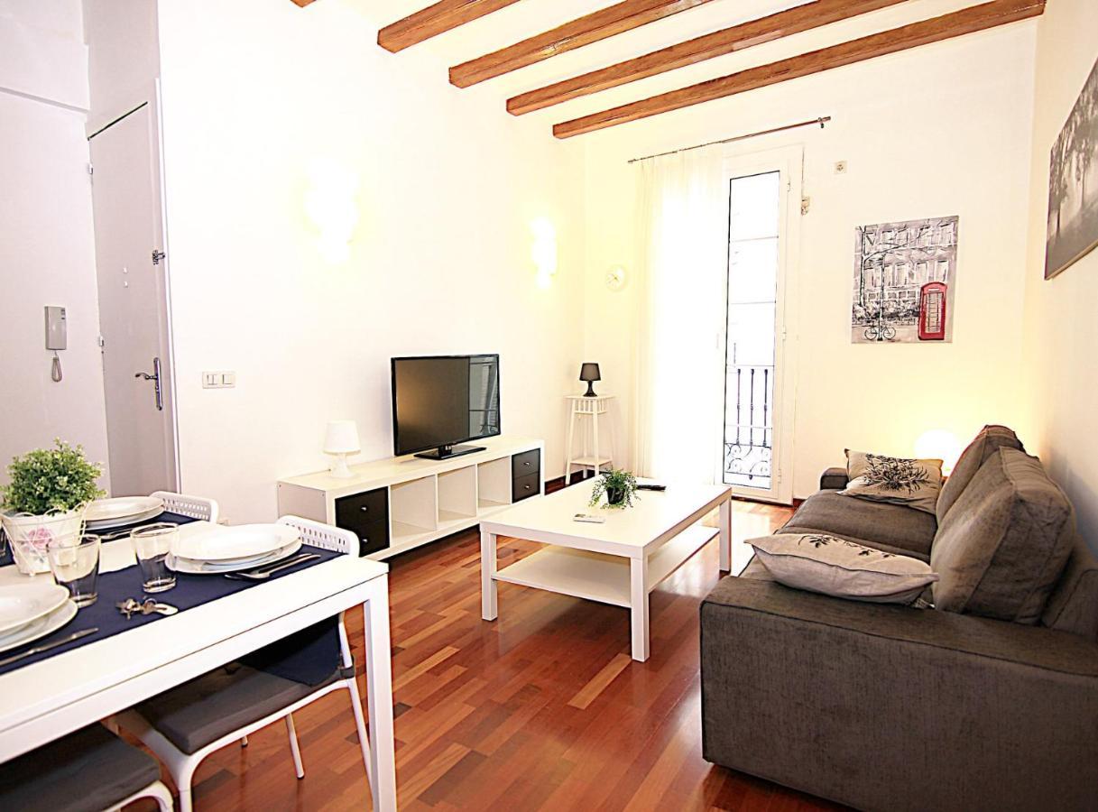 Muntanya - Apartments In Sagrada Familia Barcelona Bagian luar foto