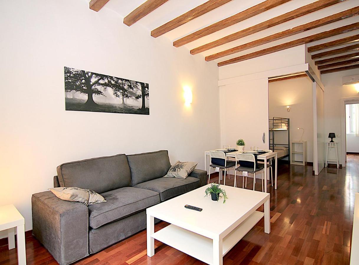 Muntanya - Apartments In Sagrada Familia Barcelona Bagian luar foto