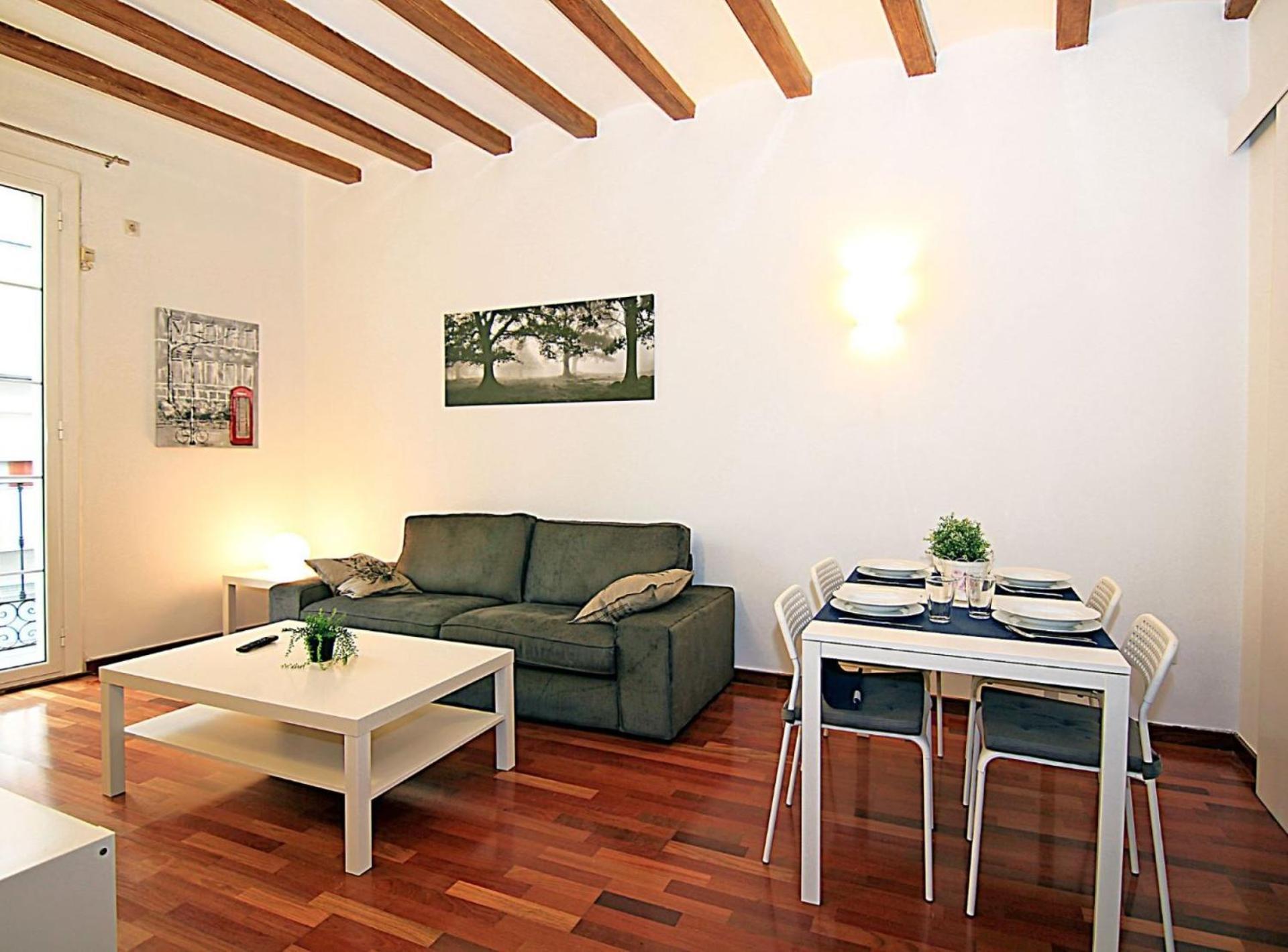 Muntanya - Apartments In Sagrada Familia Barcelona Bagian luar foto